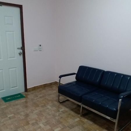 Baan Hin Sai Suay Otel Nong Sarai Dış mekan fotoğraf