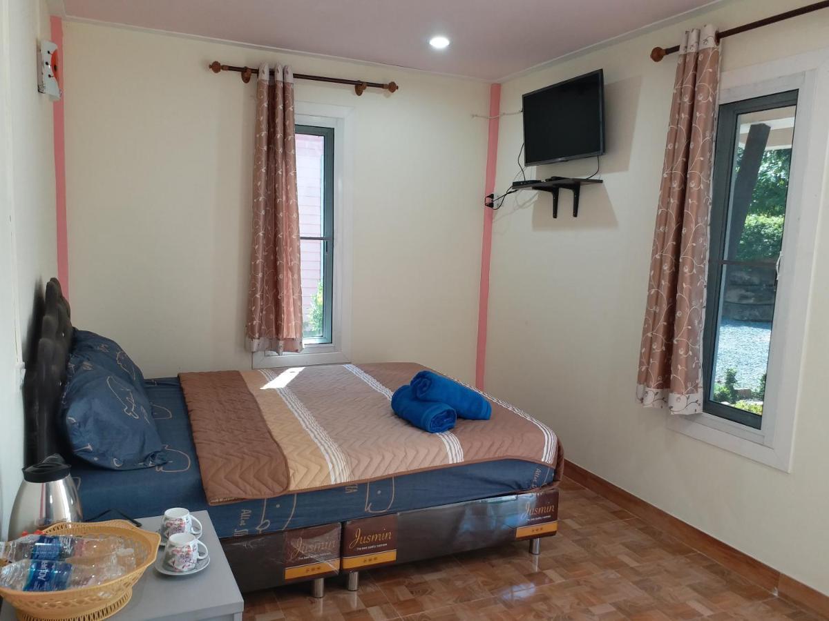 Baan Hin Sai Suay Otel Nong Sarai Dış mekan fotoğraf