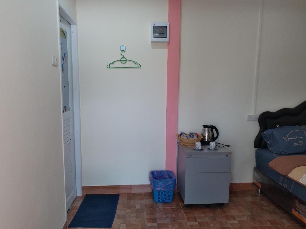 Baan Hin Sai Suay Otel Nong Sarai Dış mekan fotoğraf