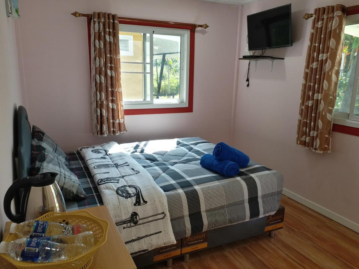 Baan Hin Sai Suay Otel Nong Sarai Dış mekan fotoğraf
